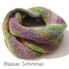 Farbe: BlasserSchimmer Loopschal handgestrickt