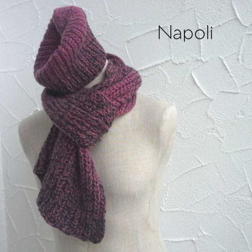 Mütze und Schal in Anthrazit-Fuchsia