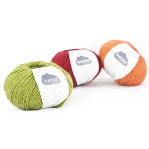 3 Knäuel Eco-Cashmere in grün, ziegel und kirschrot