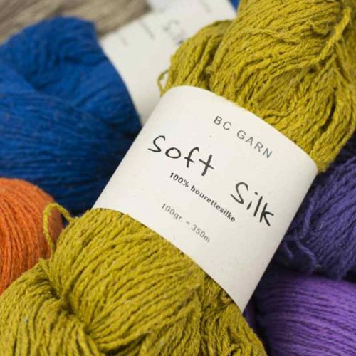 Stränge Soft-Silk Bourette-Seiden-Garn in vielen Farben