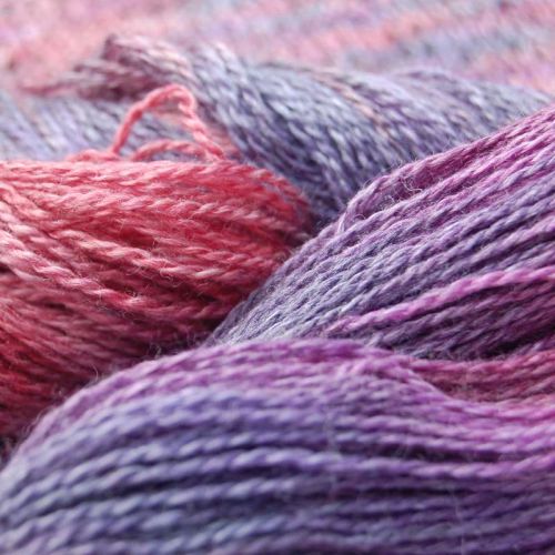 Garn in Melange-Färbung - Lila, fuchsia, burgunder