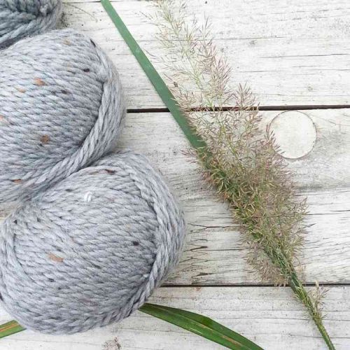 2 Knäuel Hamelton Tweed in grau