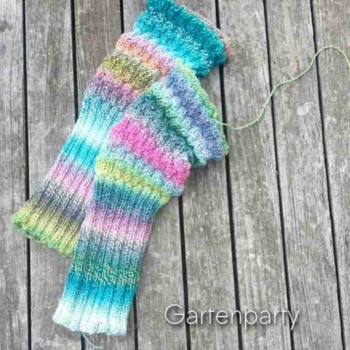 Handgestrickte Armstulpen in Pink, Türkis, Grün, Gelb, Petrol