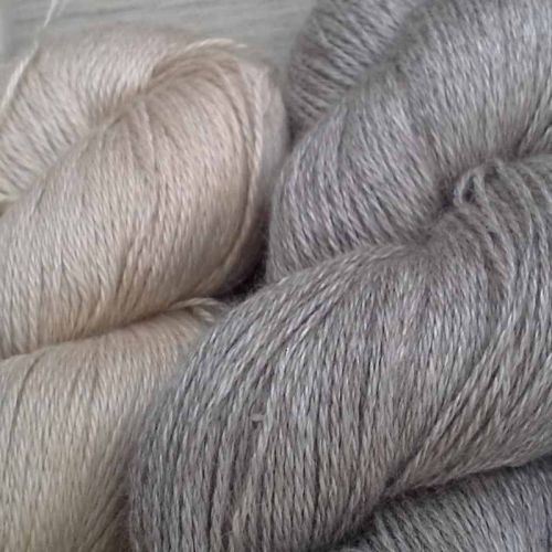 2 Stränge Kulu in beige und silbergrau