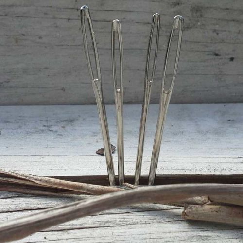 Stopfnadeln von CocoKnits mit leicht gebogener Spitze