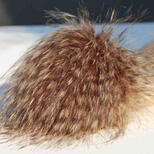 Kunstfellbommel in camel-braun von AHeadHunter